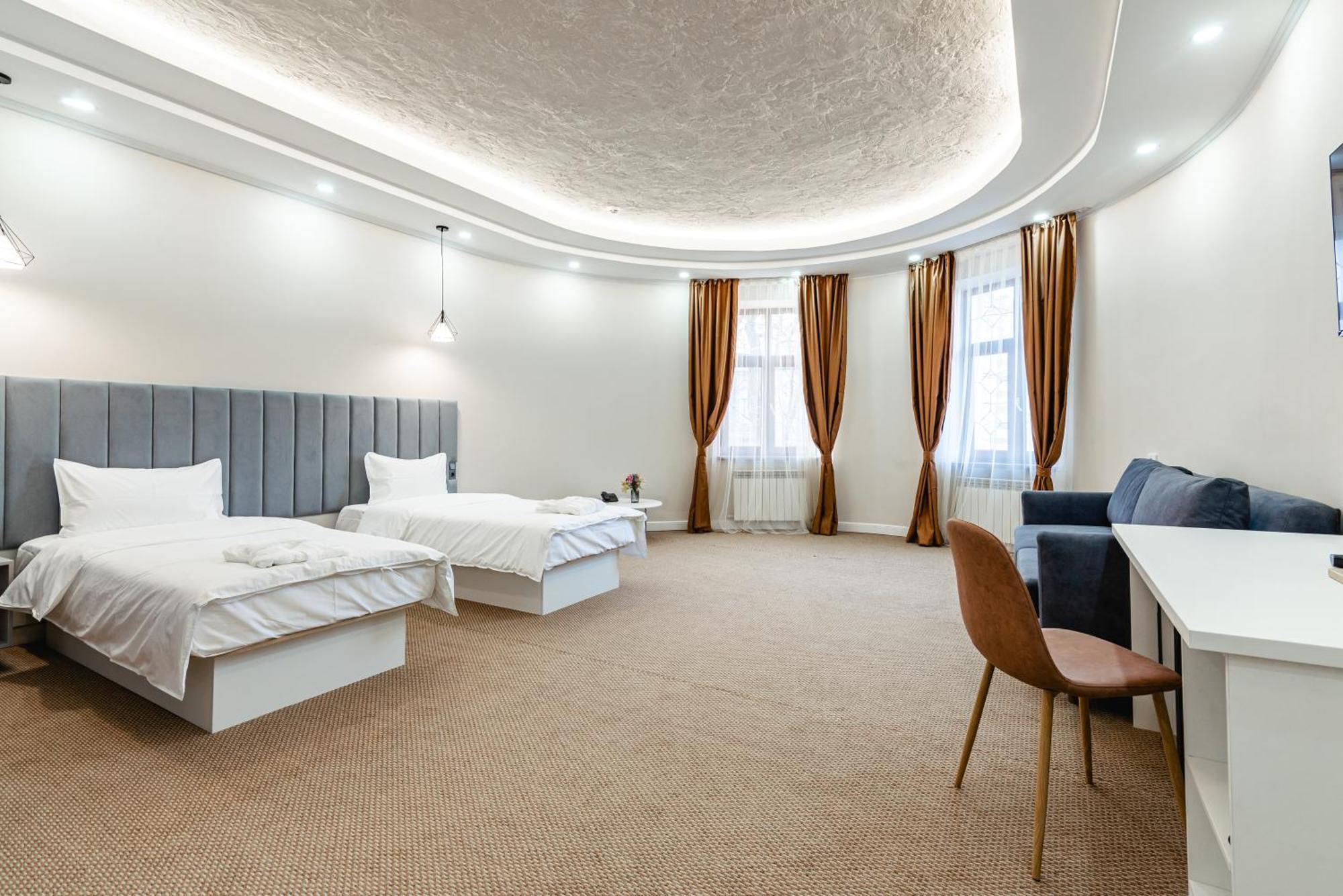 Aykun Hotel 阿拉木图 外观 照片