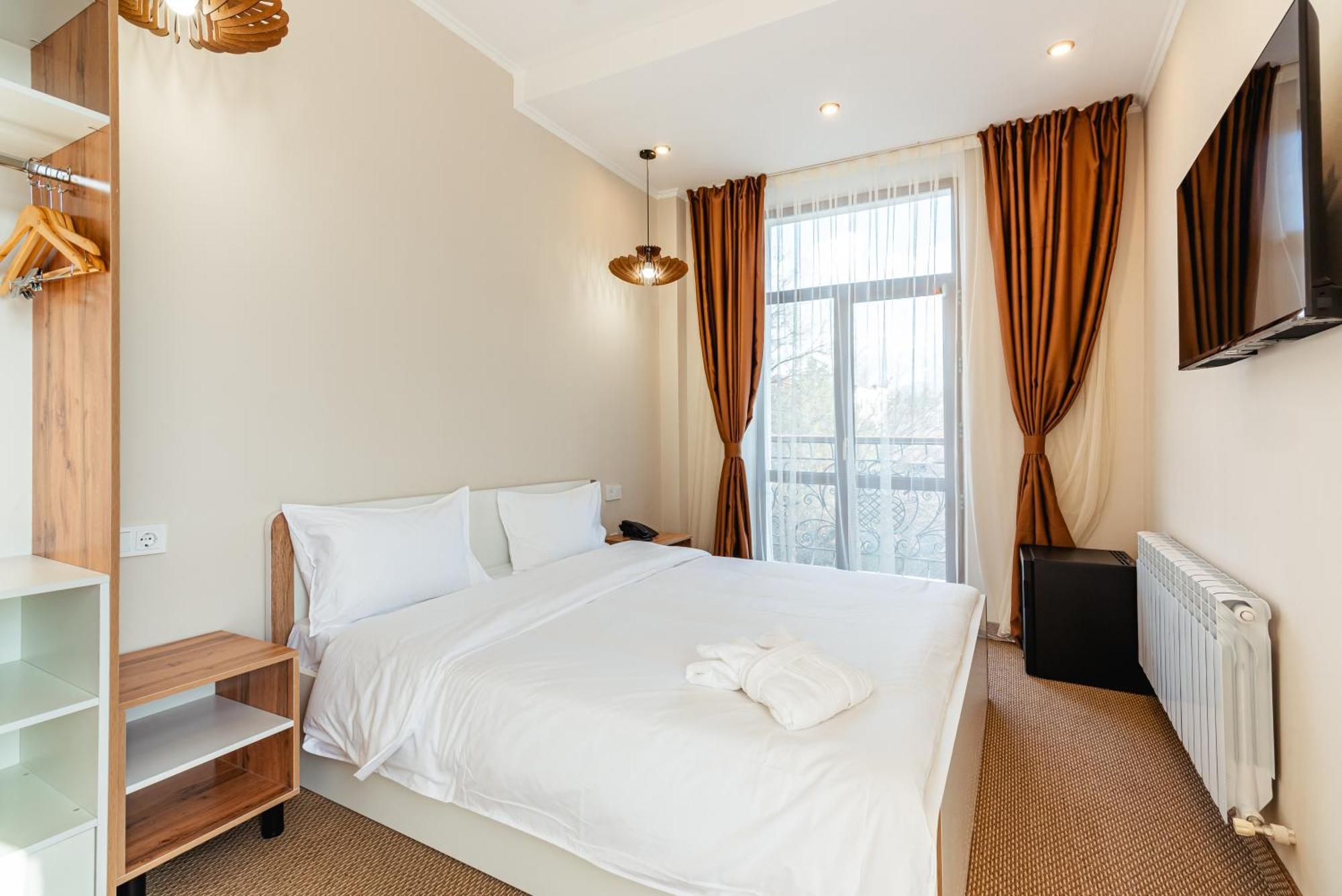 Aykun Hotel 阿拉木图 外观 照片